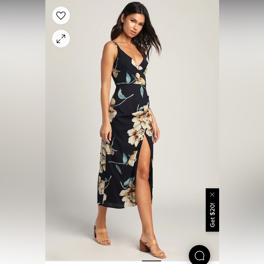 New with tags Draw You Close Navy Blue Floral Sleeveless Surplice Midi Dress